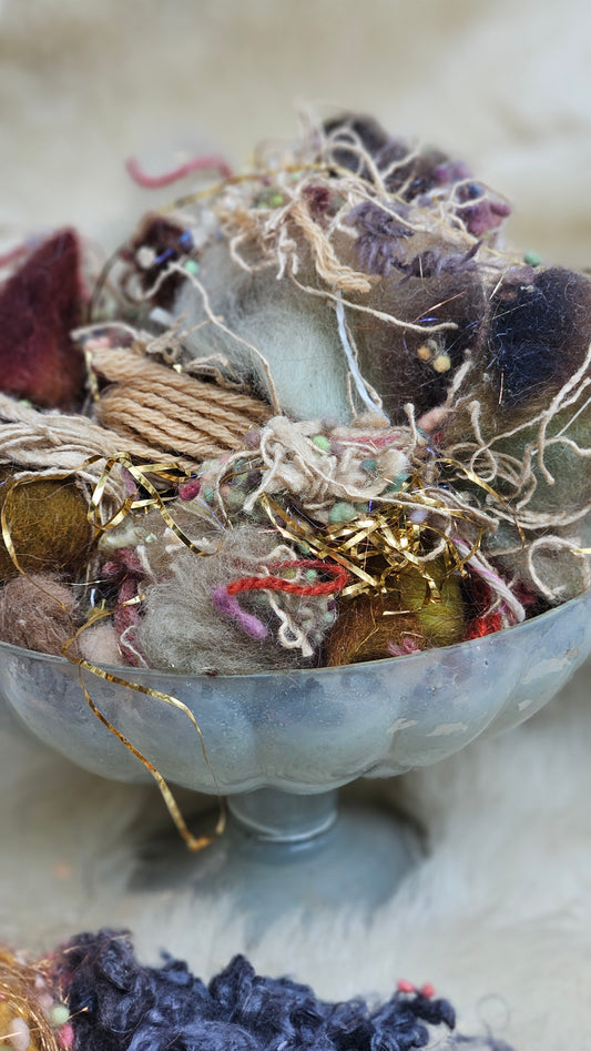 LADY OF SHALOTT - hand-dyed limited edition Waterhouse inspired fiber art texture for blending, felting, and papermaking - 2.5 oz | 71 g