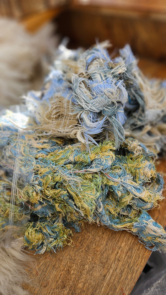 TEAL SELVAGE 004 - rare American-made soft and thick textile selvedge for rug and art weaving and art yarn - 20 oz | 567 g