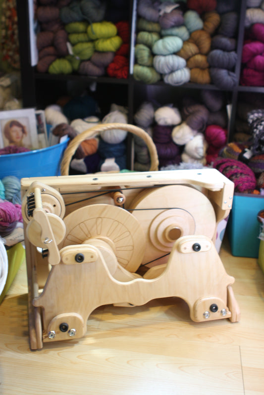 SpinOlution Queen Bee Spinning Wheel