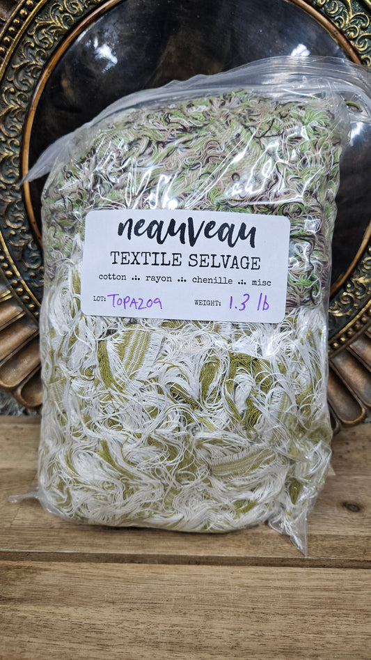 TOPAZ FIELDS - shaggy fringe ribbon for tapestry weaving and fiber art - TOPAZ09 (1.3 lb)