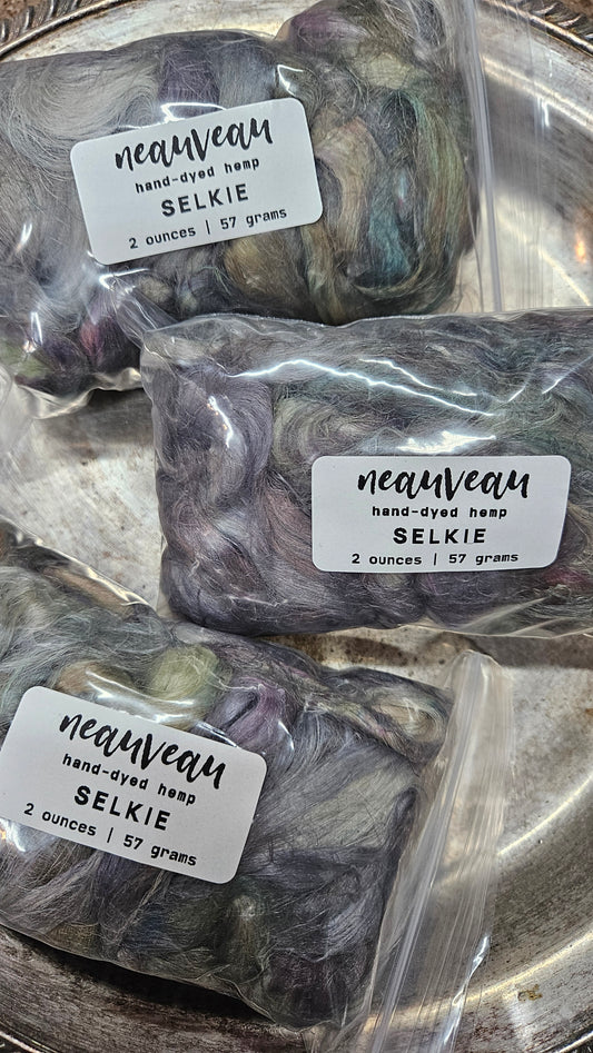 SELKIE Hand-Dyed Fine Hemp for fiber art, texture blending, and papermaking - 2 ounces | 57 grams