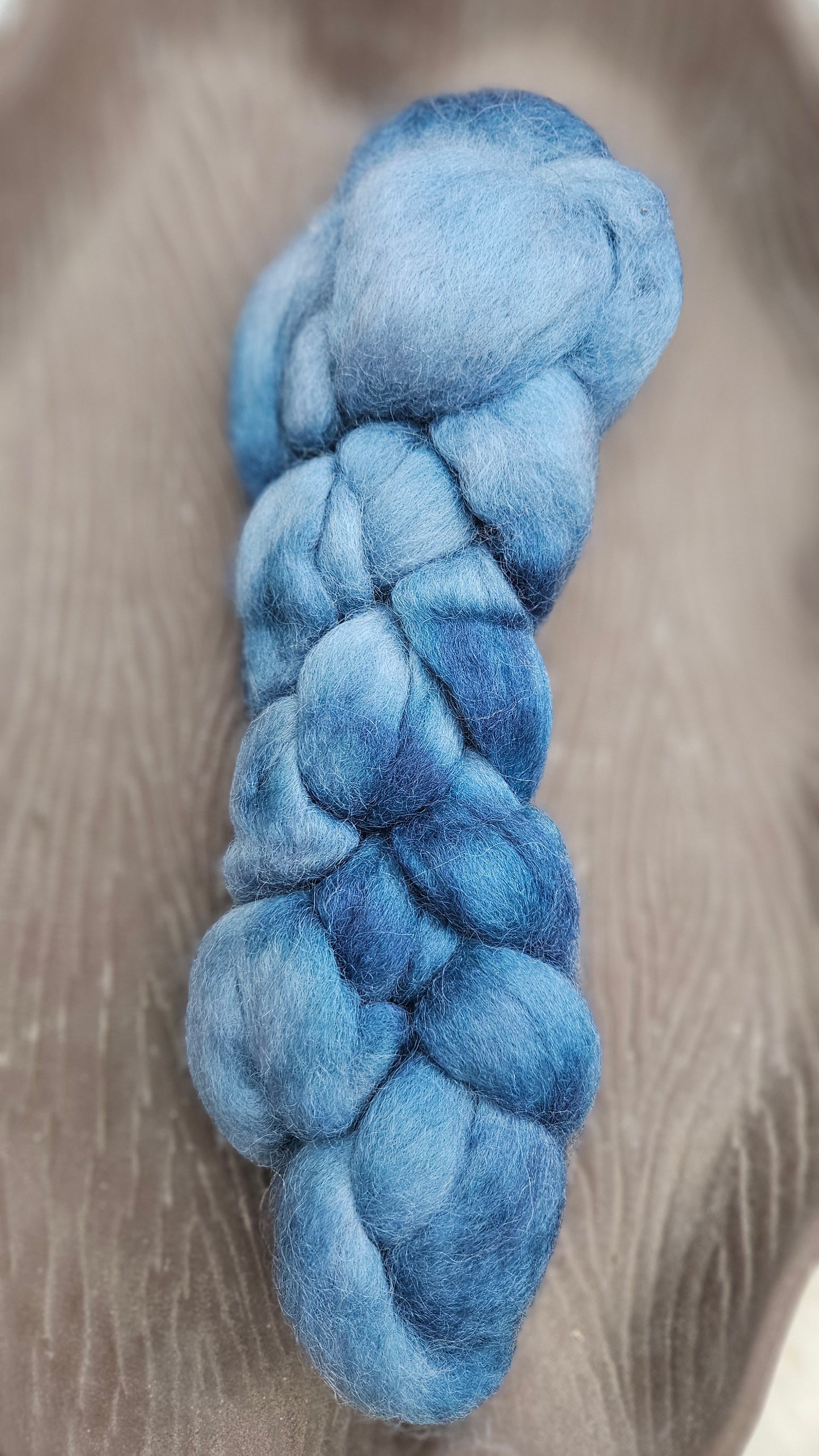 Hand-dyed Luxe Longwool Roving for felting and spinning - 2.8 oz | BL04