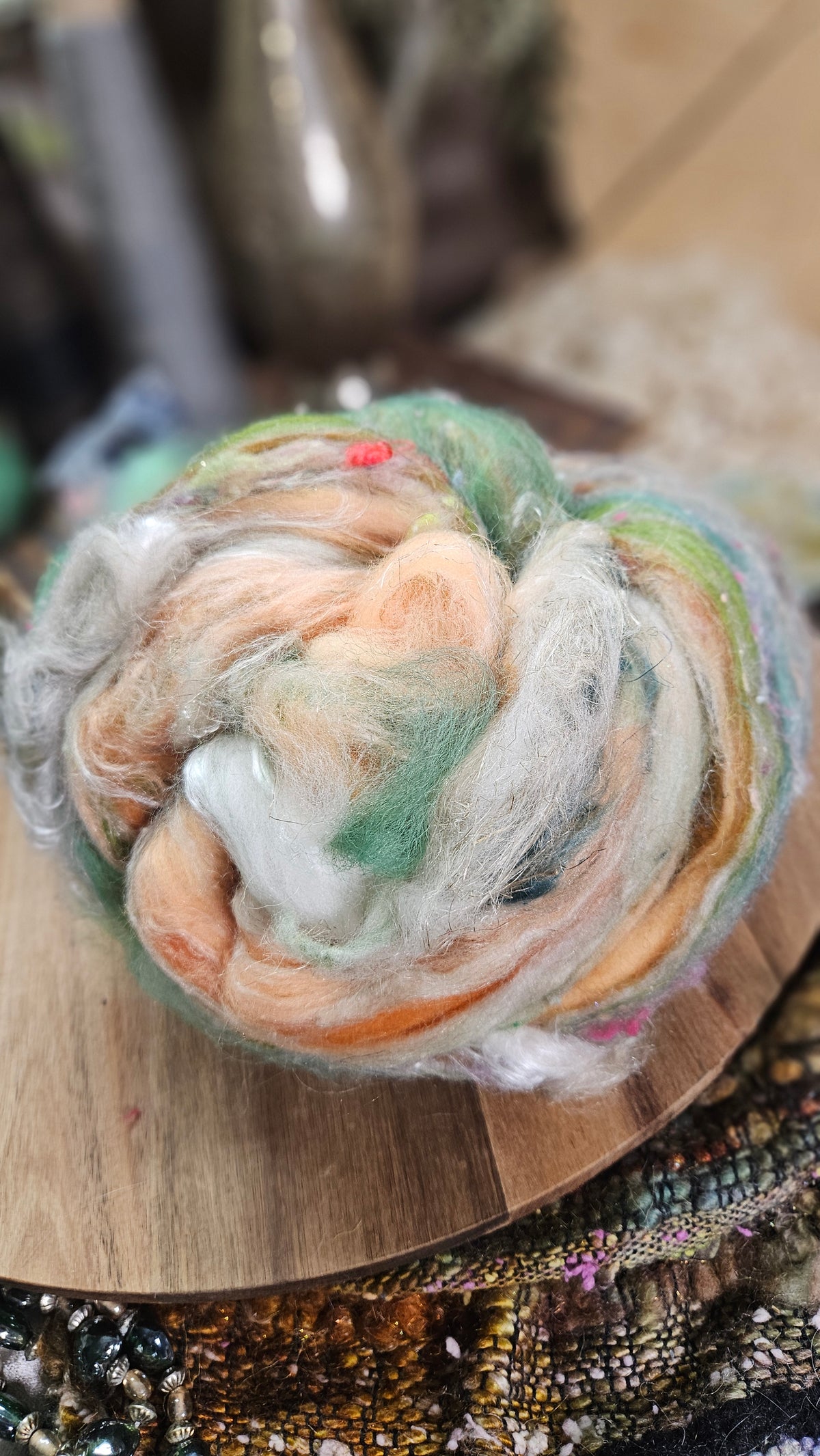 Shaniko Wool Silk Flax Neauveau Art Batt 907 - 4.3 oz