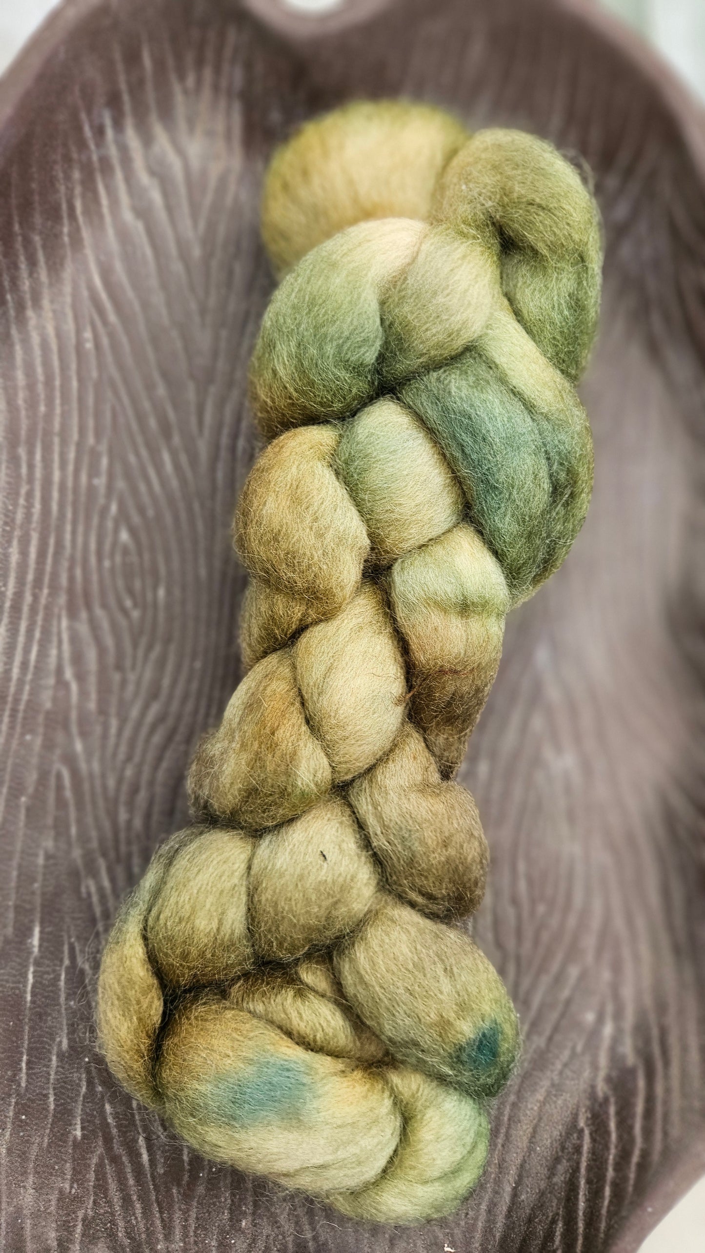 Hand-dyed Longwool Roving for felting and spinning - 2.5 oz | GR06