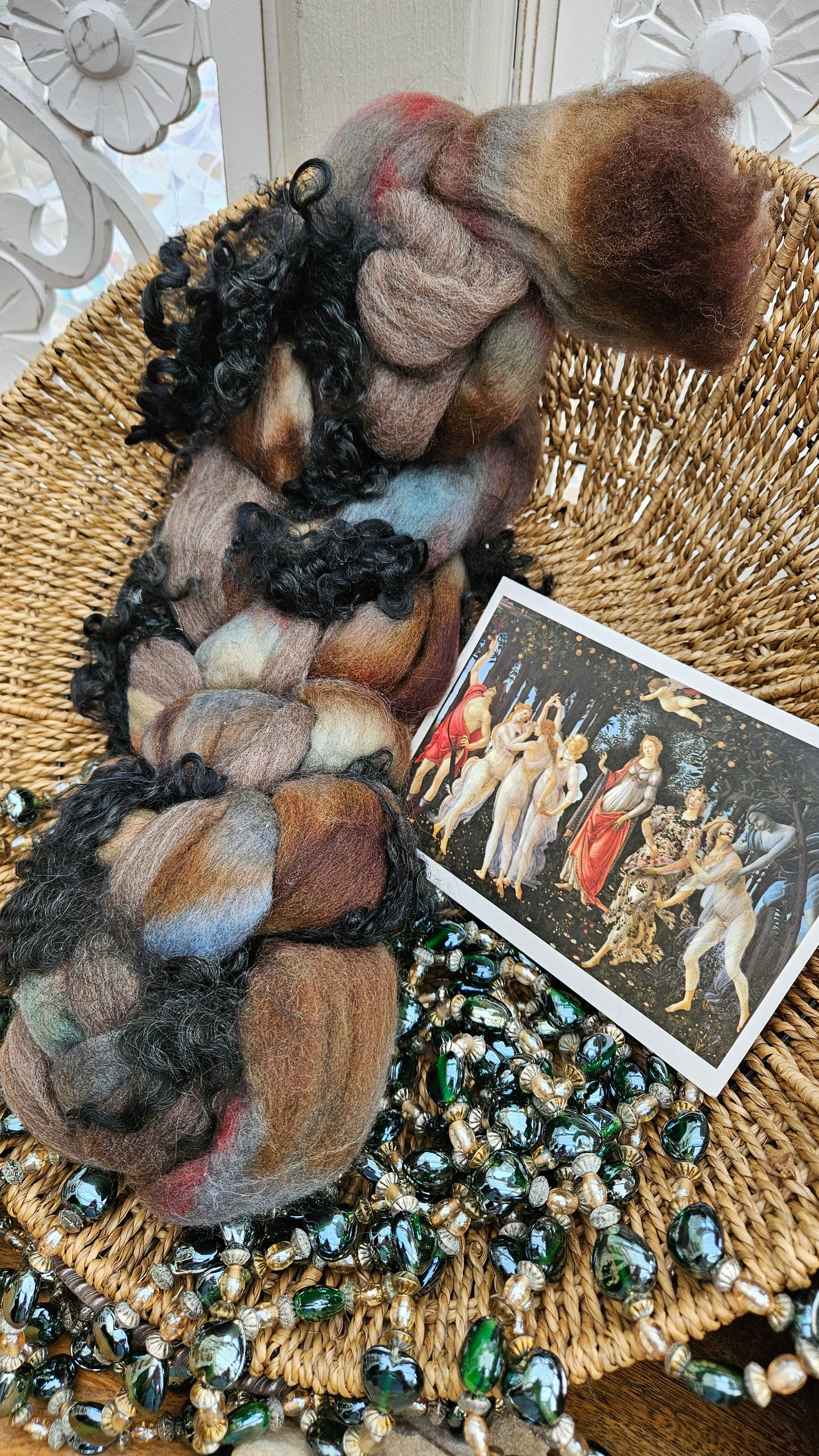 ART ROVING - hand-dyed Polwarth, Alpaca, BFL - Botticelli Primavera Collection 109 - 4.1 oz