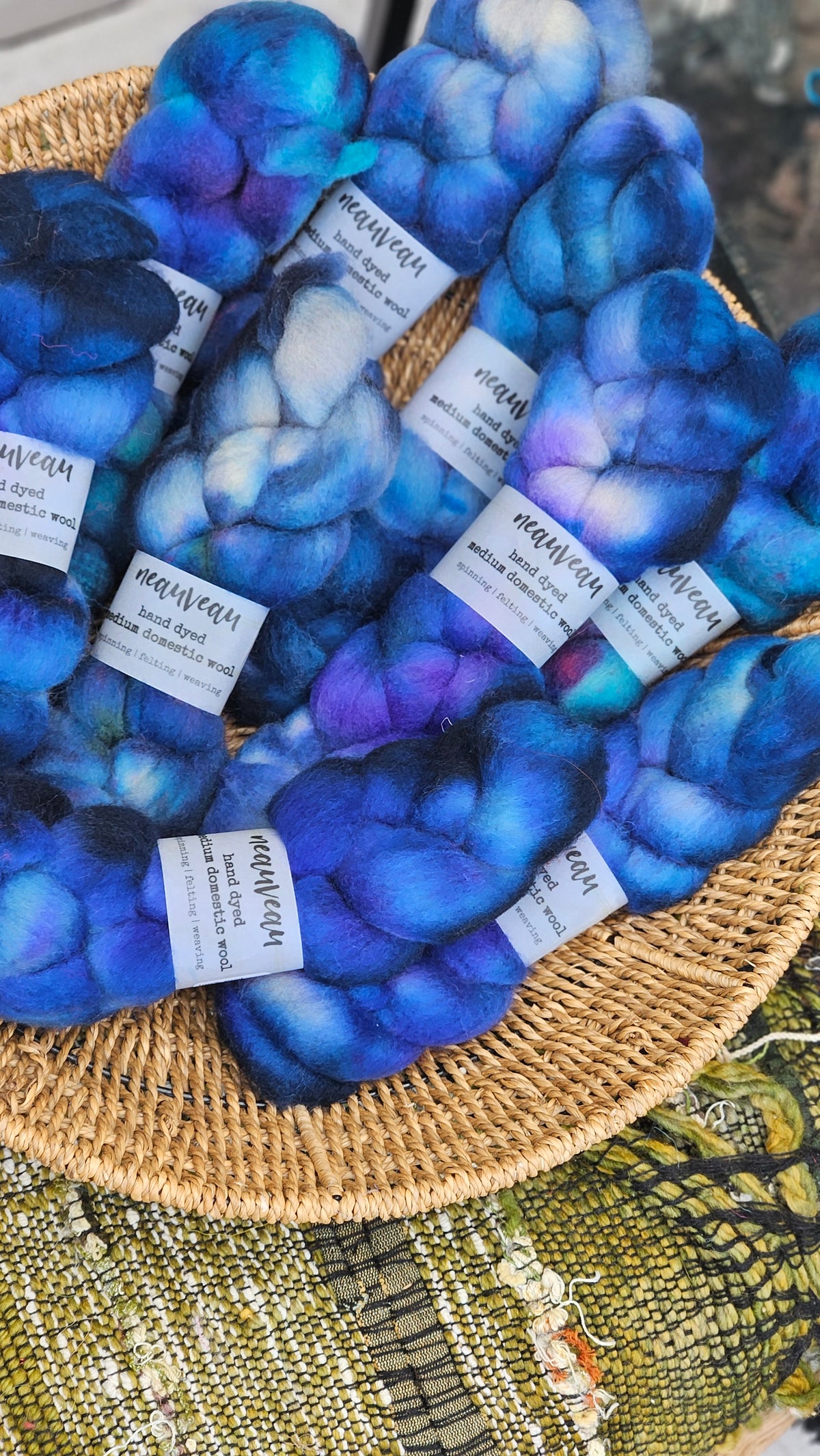 Pelican - hand dyed domestic wool roving for felting and blending - 2 ounces | 57 grams