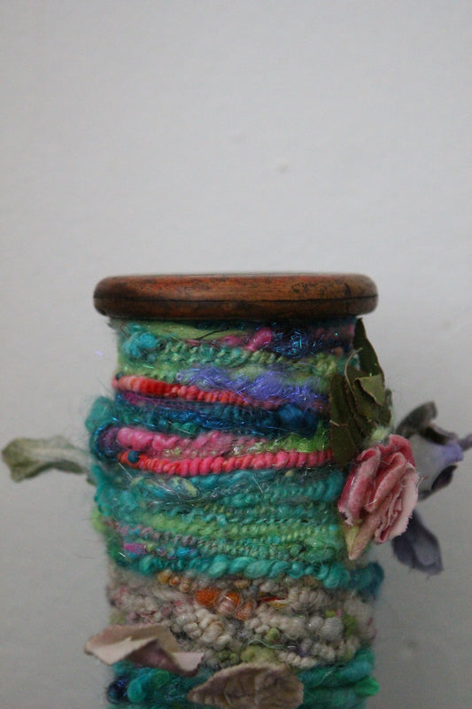 BOBBIN Decor (Free Handspun Project)