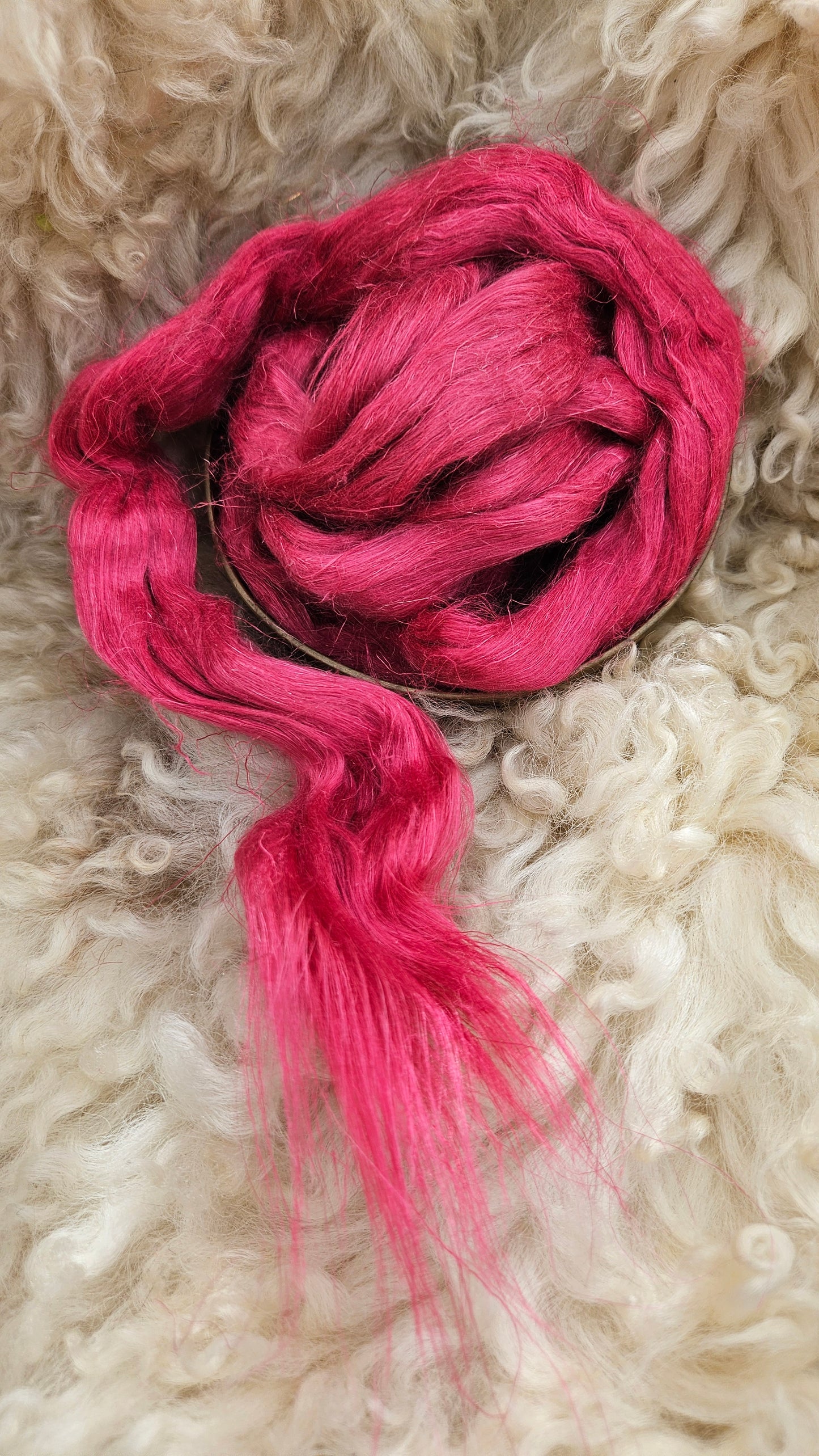 HIBISCUS Dyed Flax Linen Roving - 1 ounce