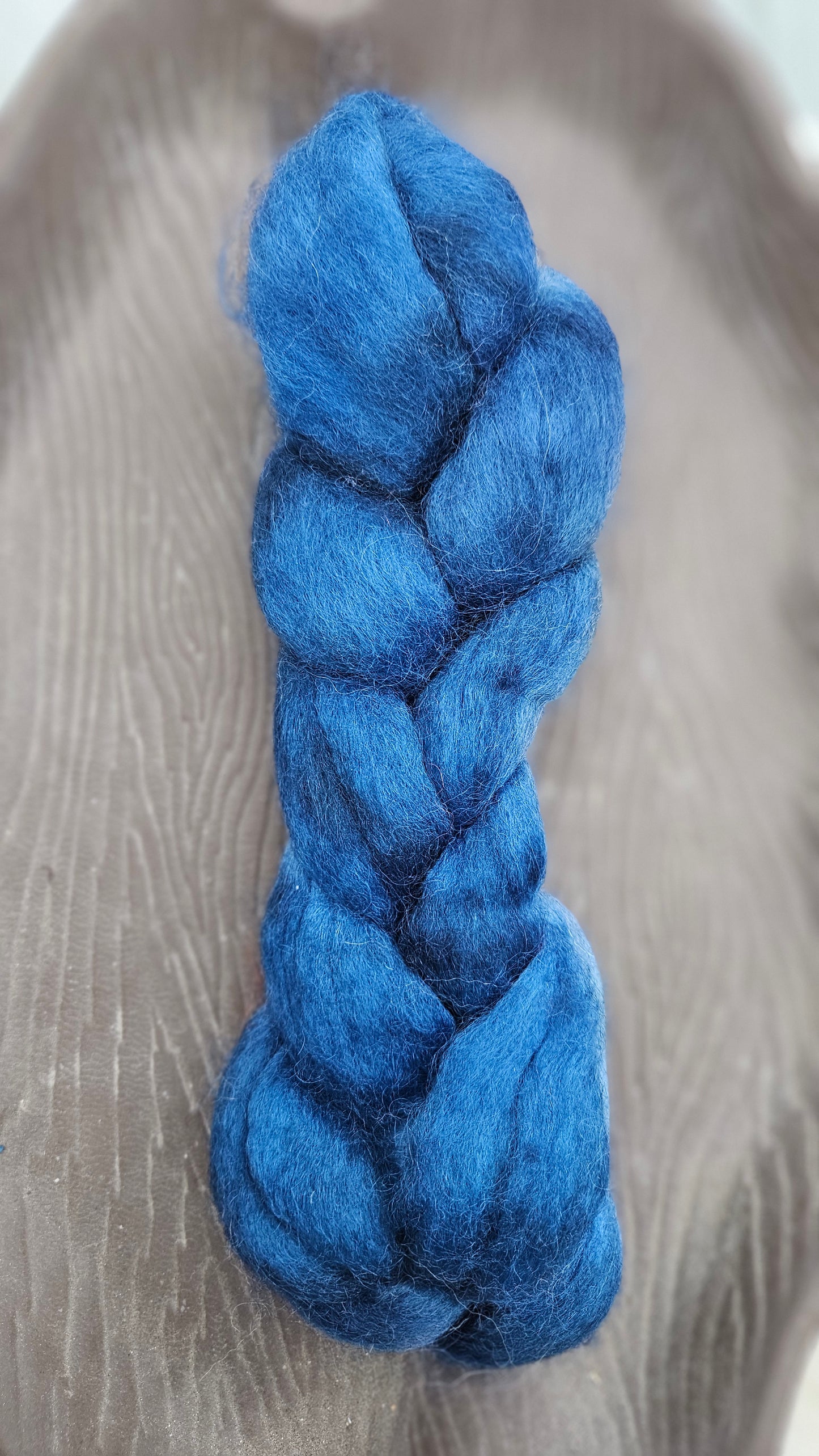 Hand-dyed Luxe Longwool Roving for felting and spinning - 2.6 oz | BL02