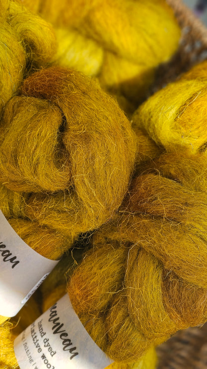 Tallow - primitive wool roving for felting & blending - 2 ounces | 57 grams