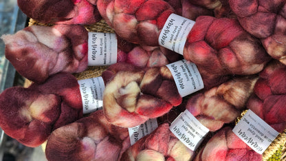 Weaver Bird - medium wool roving for spinning & felting - 2 ounces | 57 grams