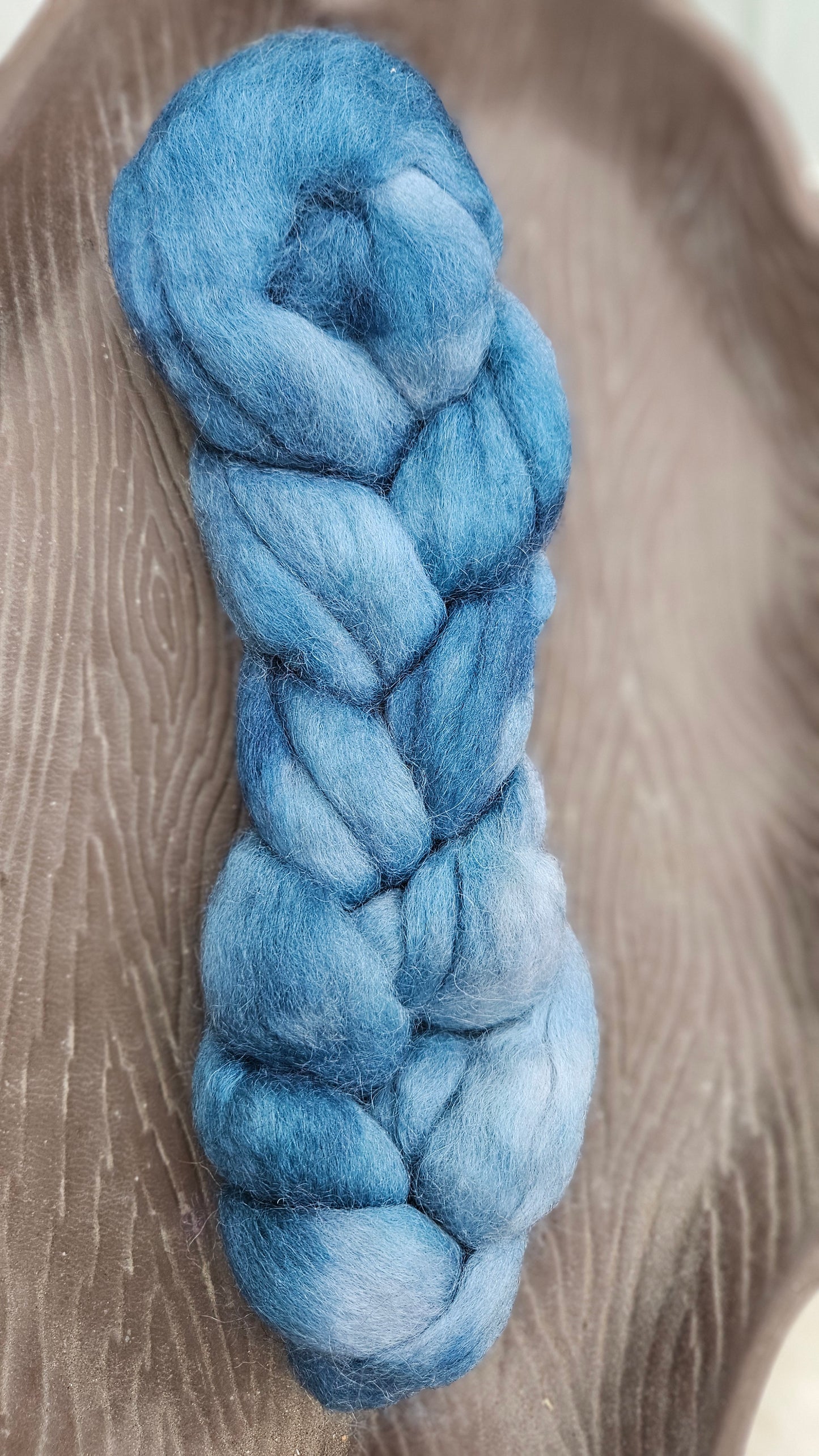 Hand-dyed Luxe Longwool Roving for felting and spinning - 2.8 oz | BL04