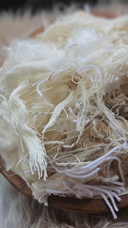 Casseopeia - thread embellishment blend for carding & art yarn spinning - 4 ounces | 113 grams
