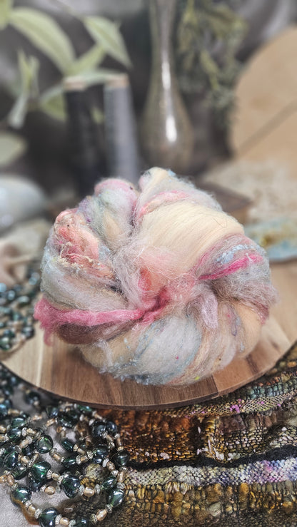 Shaniko Wool Silk Flax Neauveau Art Batt 901 - 3.2 oz