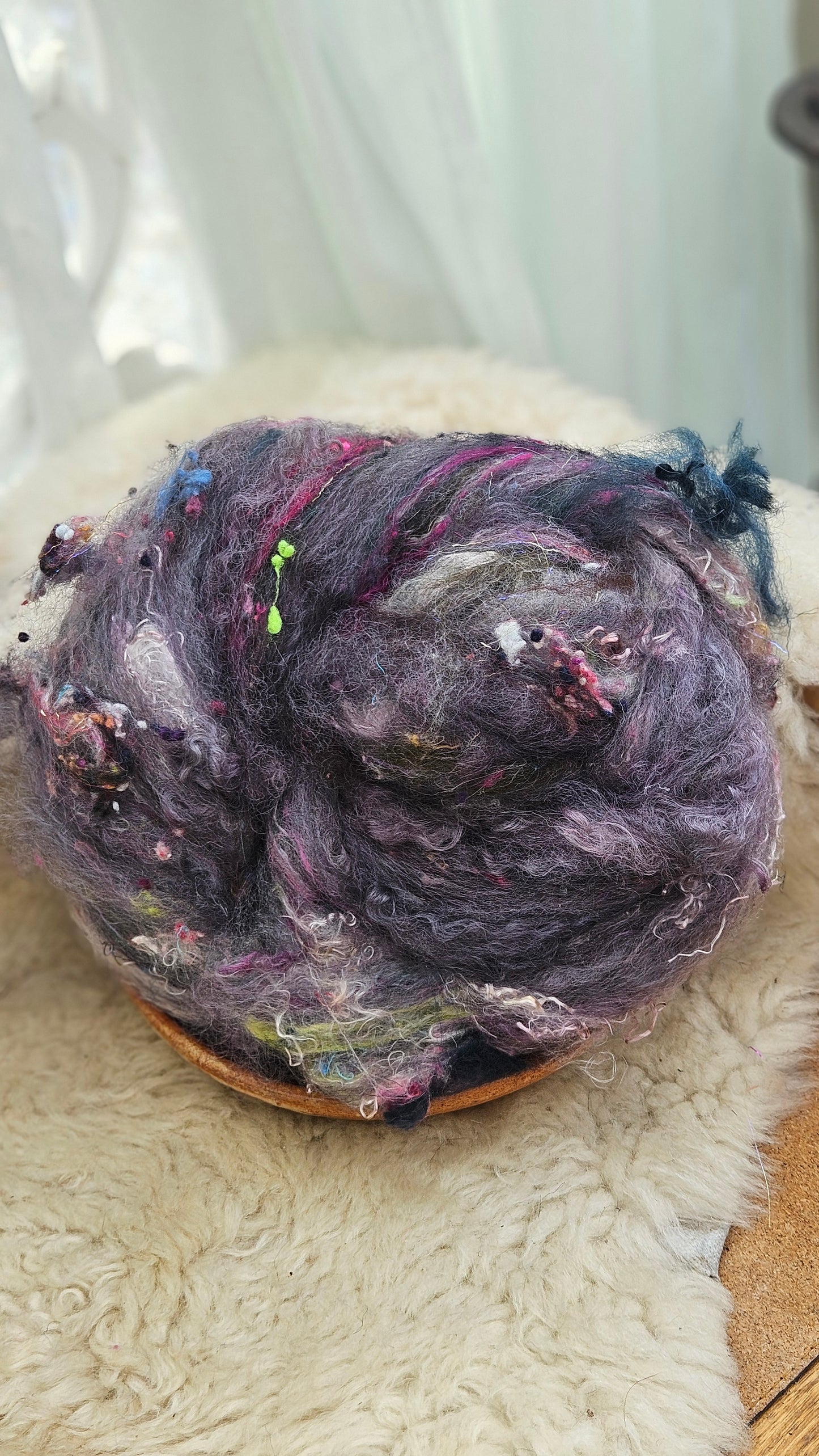 Luxe Layered Textured XL Art Batt - 252 - 4.2 ounces | 119 grams