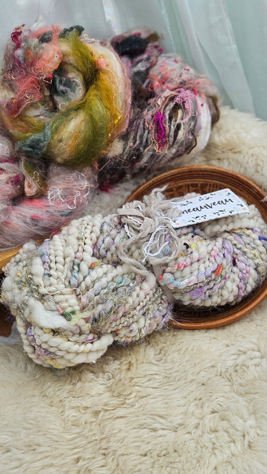 BELLO - Bulky Handspun Art Yarn XL Skein - 56 yards | 6.8 ounces | 193 grams