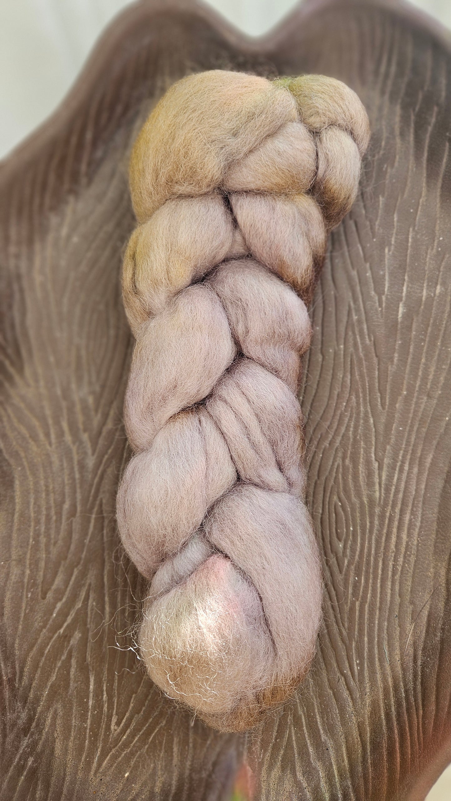 Hand-dyed Luxe Longwool Roving for felting and spinning - 2.8 oz | NU08
