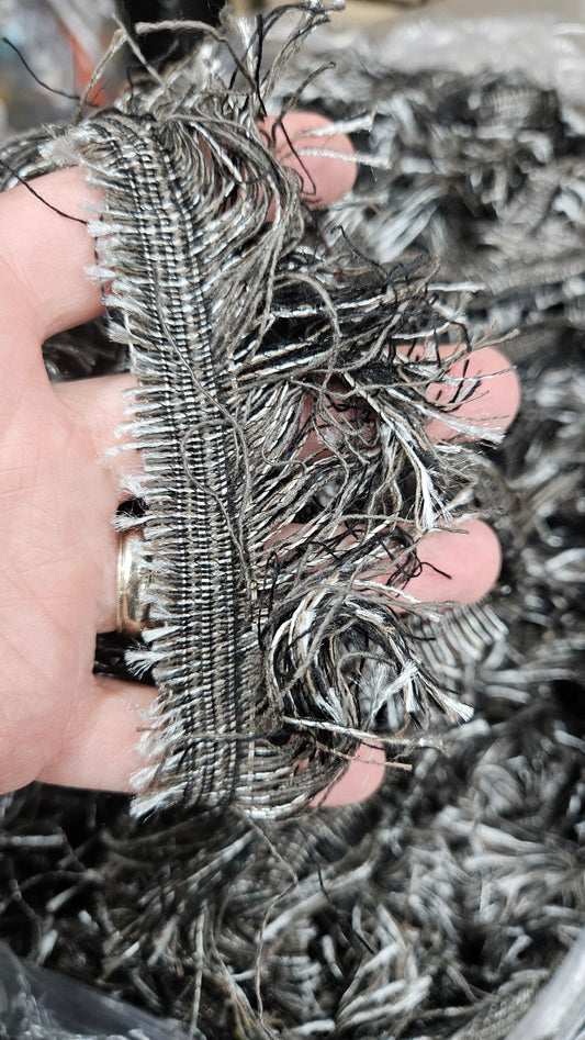 DARK HORSE - bulk textile selvedge for rug weaving and art yarn - 5 POUNDS