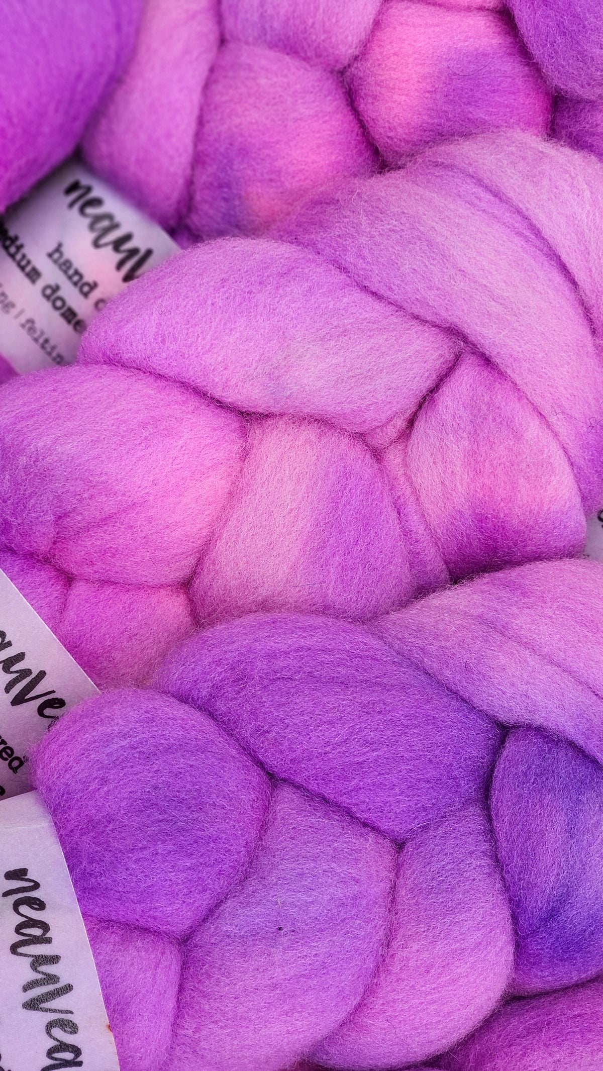 Cockatoo - hand dyed domestic wool roving for felting and blending - 2 ounces | 57 grams