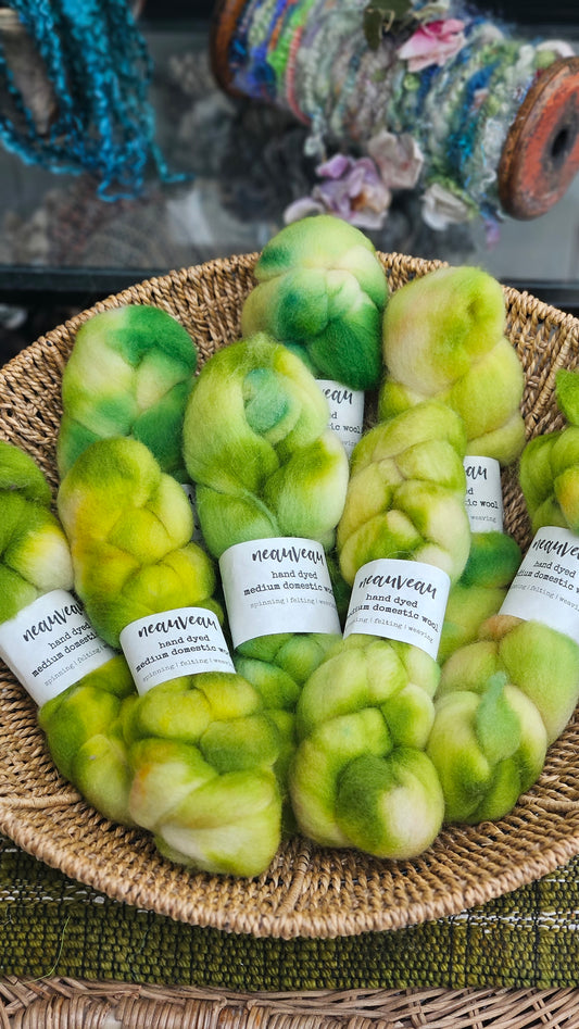 Lorikeet - hand dyed domestic wool roving for felting and blending - 2 ounces | 57 grams