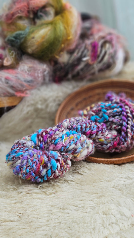 ANTONIA - Bulky Handspun Art Yarn XL Skein - 40 yards | 3.0 ounces | 85 grams