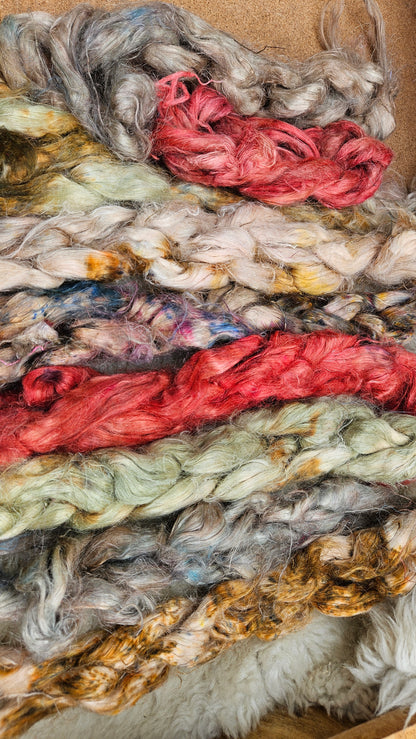 ROBIN HOOD - rare hand-dyed hemp top for carding into art batts - 2 ounces | 57 grams