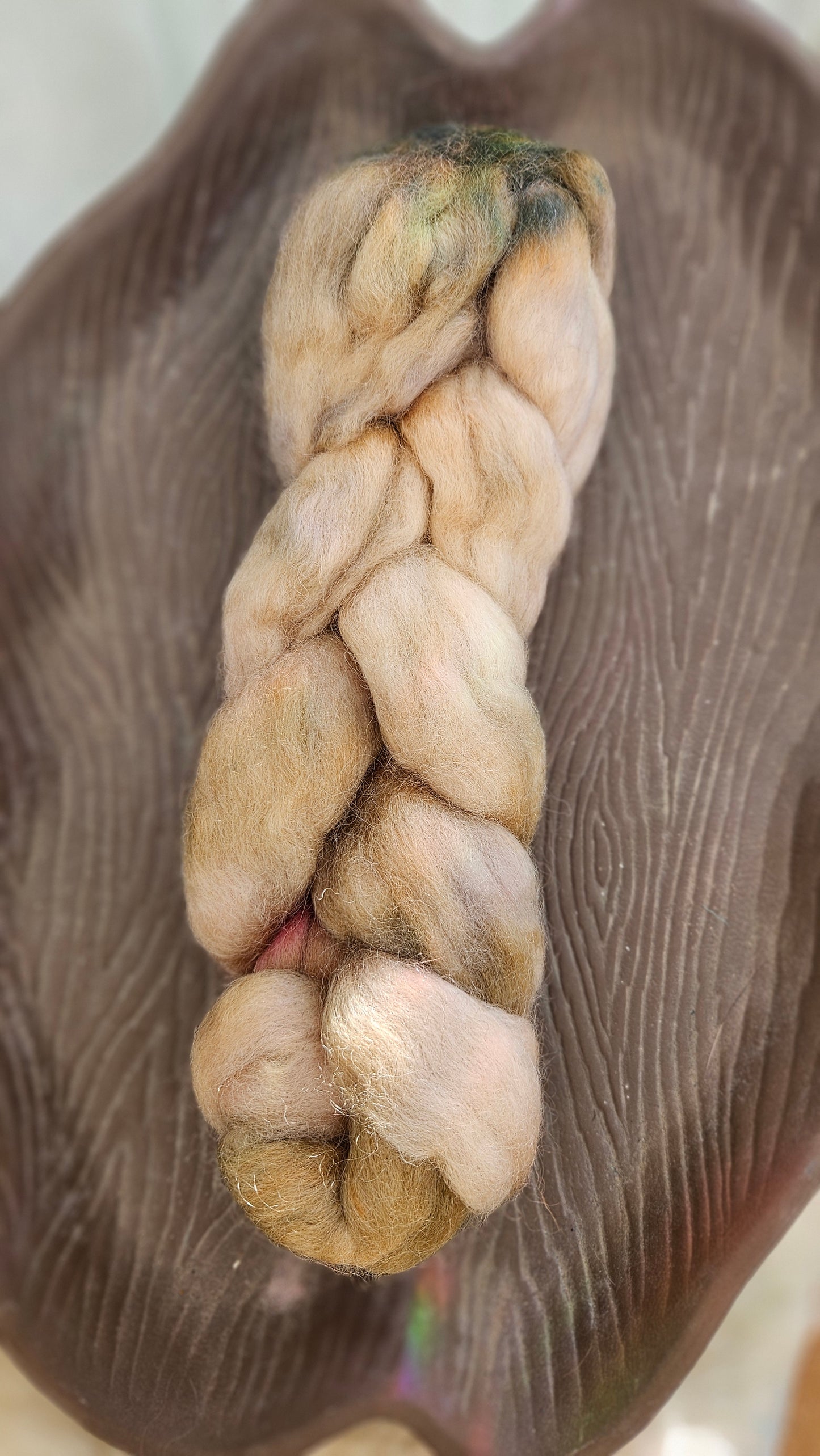 Hand-dyed Luxe Longwool Roving for felting and spinning - 2.7 oz | NU07