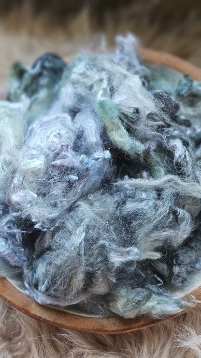 Mangosteen - wool & bamboo blend for spinning & felting - 5 oz |  142 g