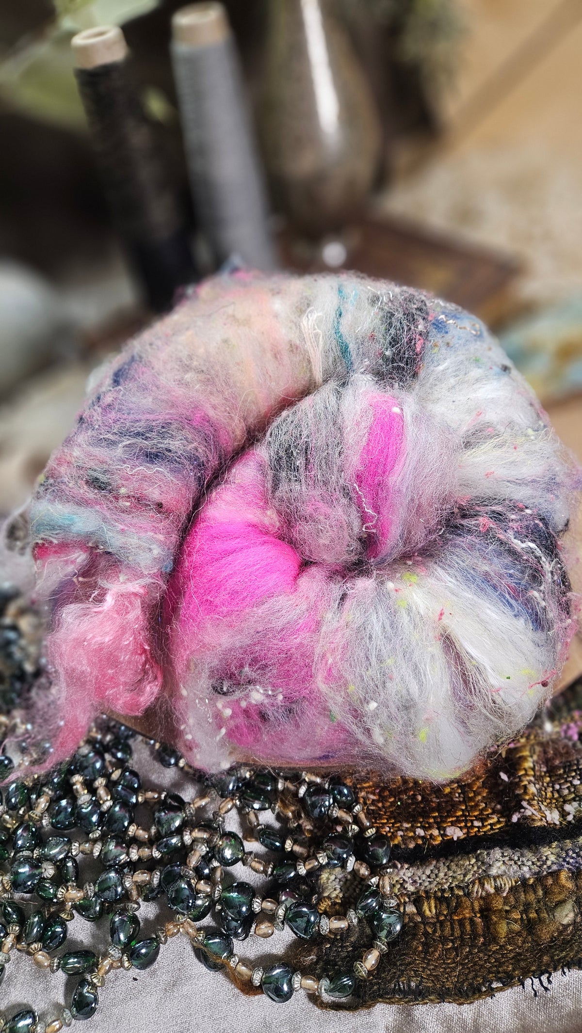 Shaniko Wool Silk Flax Neauveau Art Batt 905 - 3.8 oz