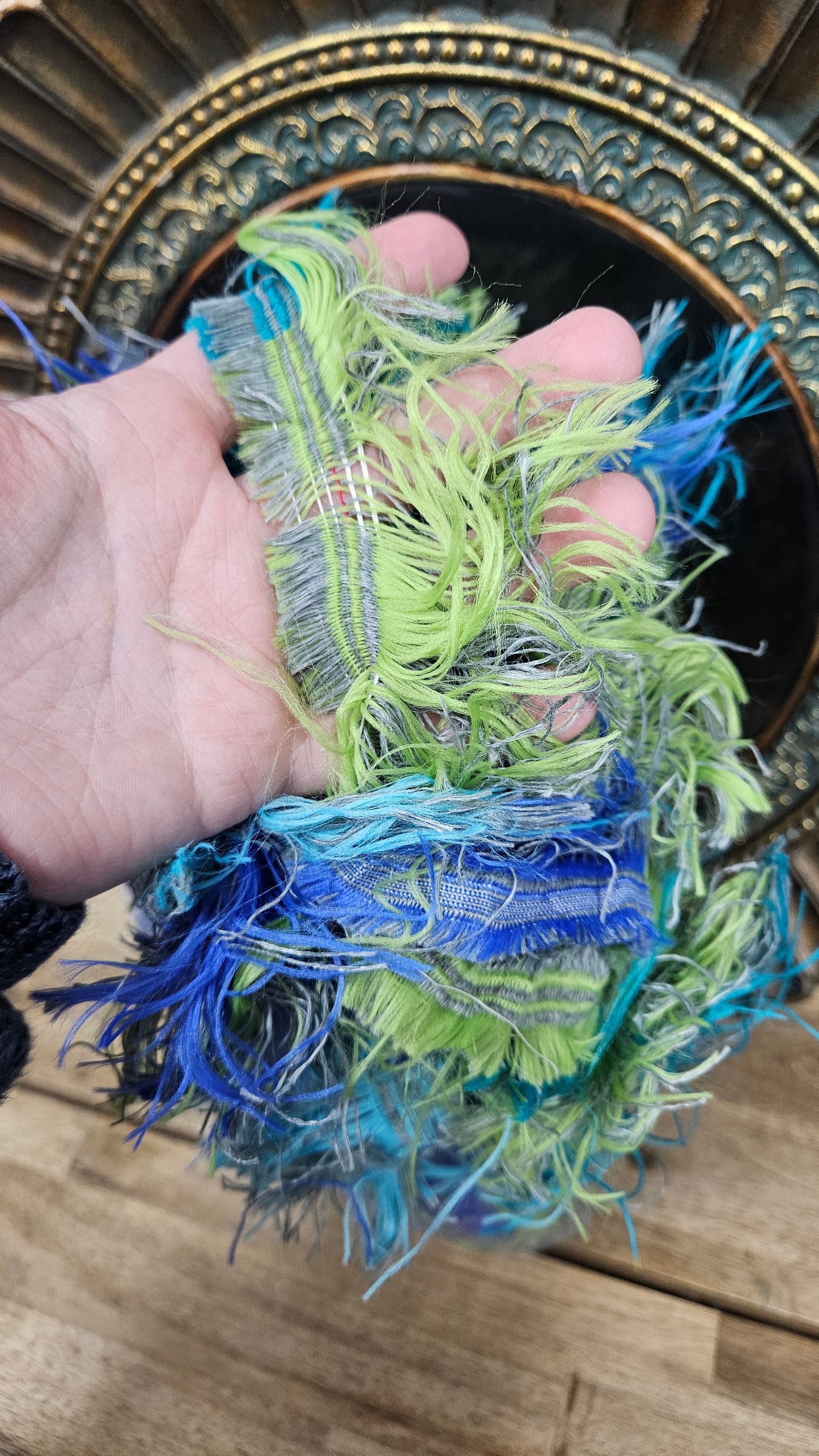 KOI POND - shaggy fringe ribbon for tapestry weaving and fiber art - SAPH0203 (.95 lb)