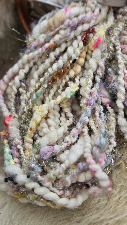 BELLO - Bulky Handspun Art Yarn XL Skein - 56 yards | 6.8 ounces | 193 grams