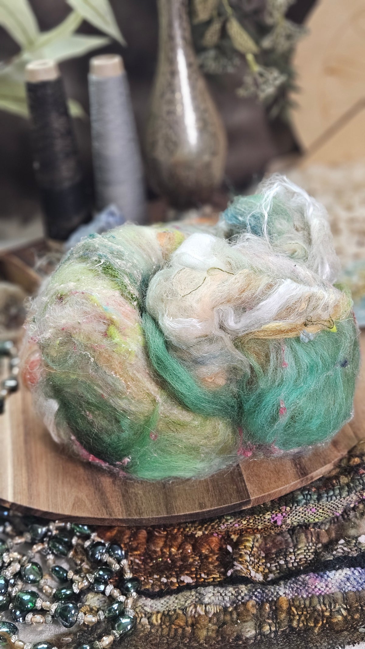 Shaniko Wool Silk Flax Neauveau Art Batt 907 - 4.3 oz