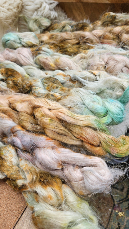 GRIFFIN - rare hand-dyed hemp top for carding into art batts - 2 ounces | 57 grams