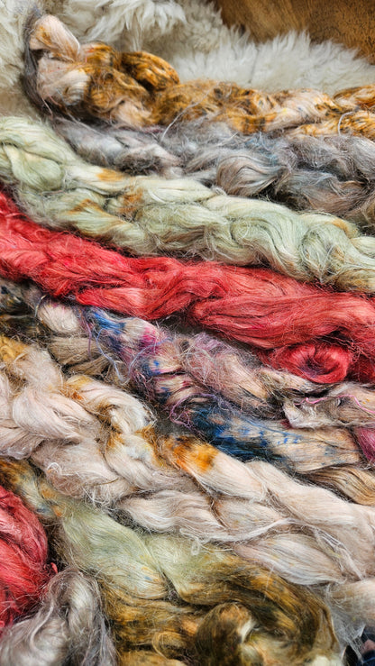 ROBIN HOOD - rare hand-dyed hemp top for carding into art batts - 2 ounces | 57 grams