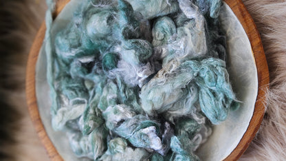 Wintergreen - wool & bamboo blend for spinning & felting - 5 oz |  142 g