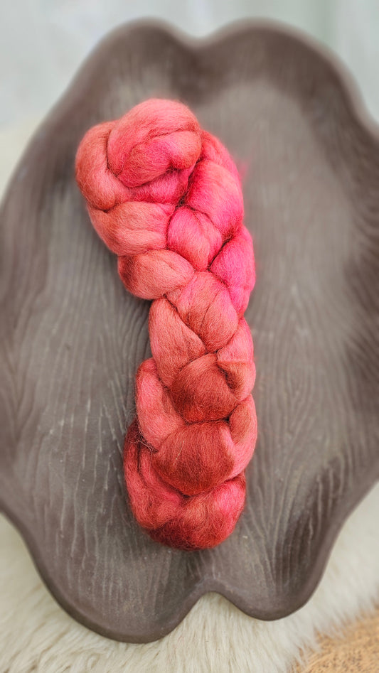 Hand-dyed Luxe Longwool Roving for felting and spinning - 2.6 oz | RD01