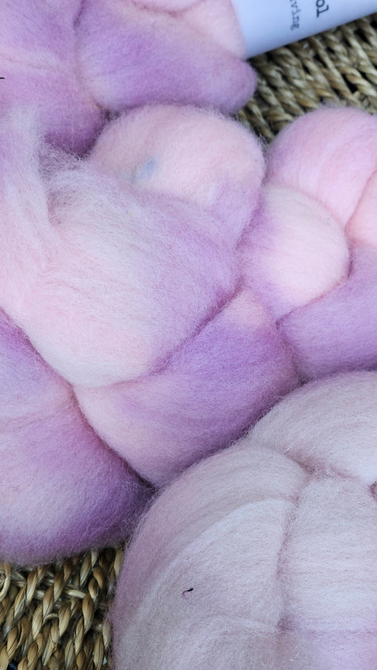 Gateway - hand dyed fine wool roving for felting and blending - 2 ounces | 57 grams