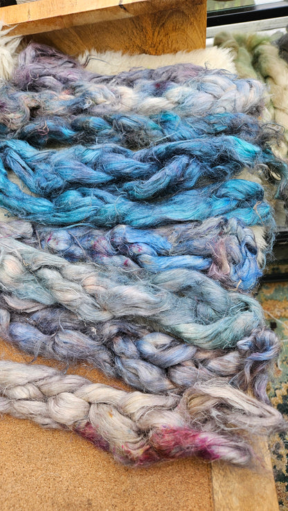 PSALTER - rare hand-dyed hemp top for carding into art batts - 2 ounces | 57 grams