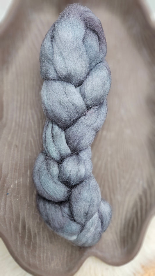 Hand-dyed Luxe Longwool Roving for felting and spinning - 2.8 oz | BL09