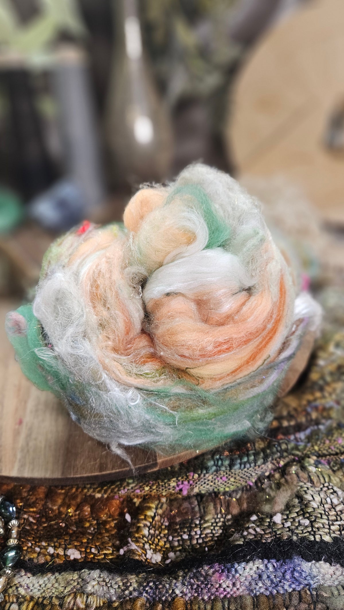 Shaniko Wool Silk Flax Neauveau Art Batt 907 - 4.3 oz