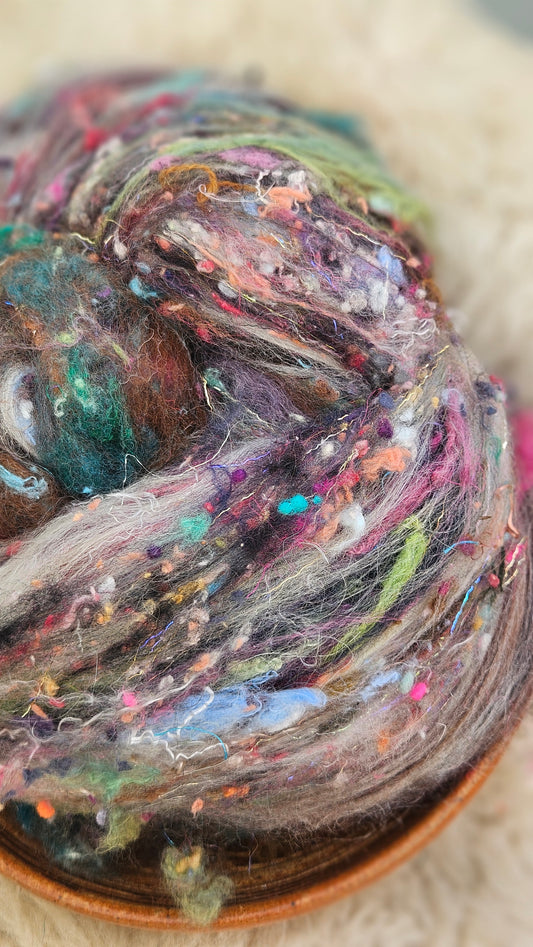 Luxe Layered Textured XL Art Batt - 257 - 3.8 ounces | 108 grams