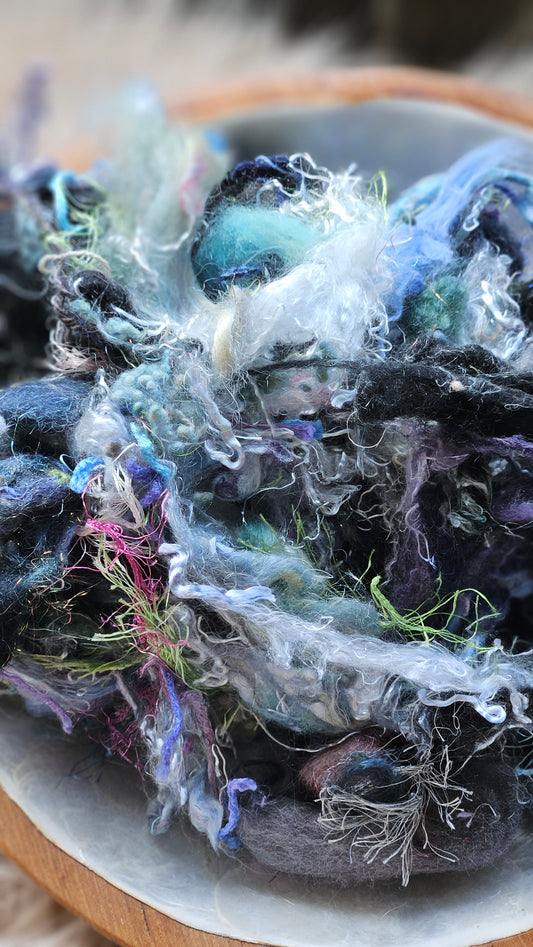 Ashen Veins - hand-dyed wool alpaca bamboo texture blend - 4 ounces | 114 grams