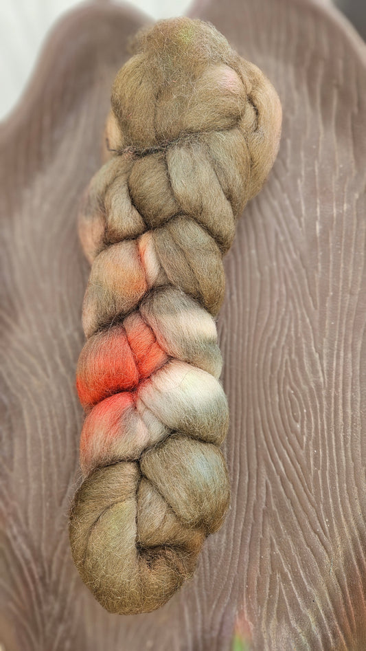 Hand-dyed Luxe Longwool Roving for felting and spinning - 3 oz | NU11
